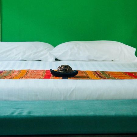 Easy Time Resort Laem Sai Beach 외부 사진