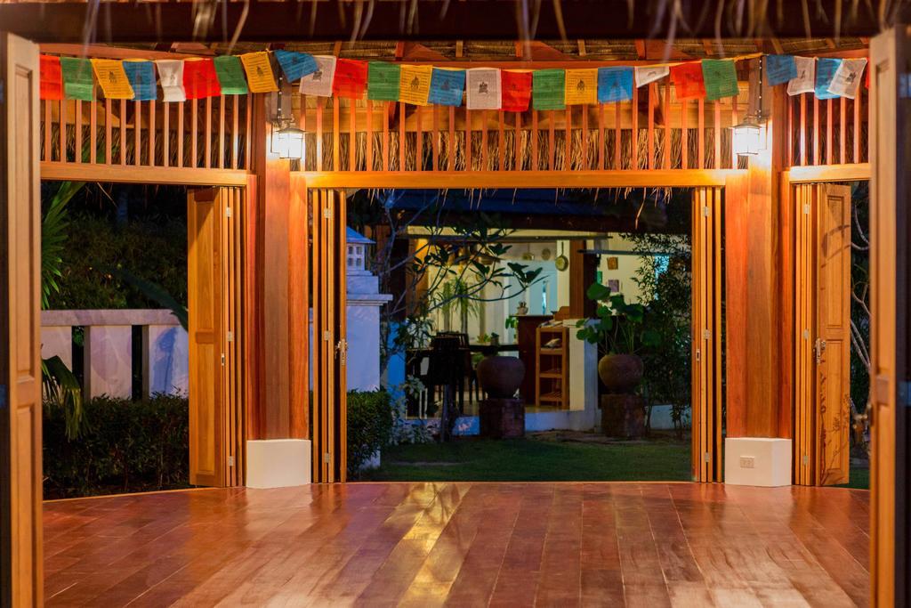 Easy Time Resort Laem Sai Beach 외부 사진