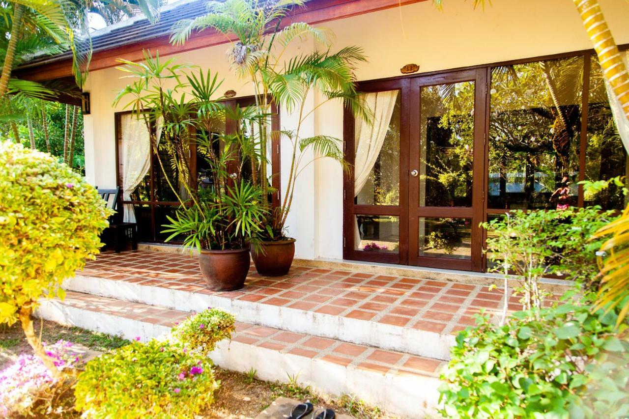 Easy Time Resort Laem Sai Beach 외부 사진